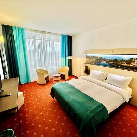 פרדיאל Atrium Panoramic Hotel & Spa מראה חיצוני תמונה