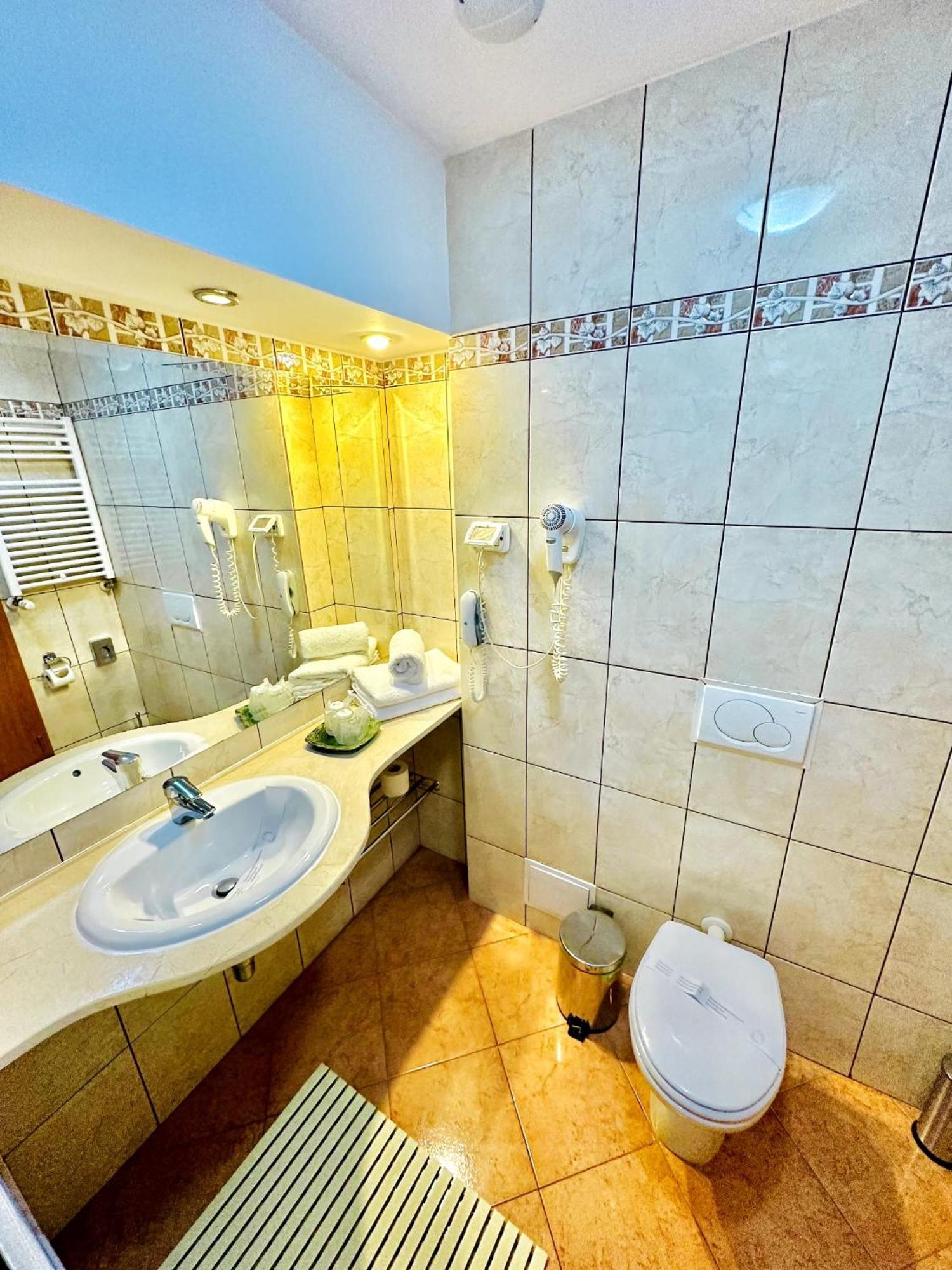 פרדיאל Atrium Panoramic Hotel & Spa מראה חיצוני תמונה